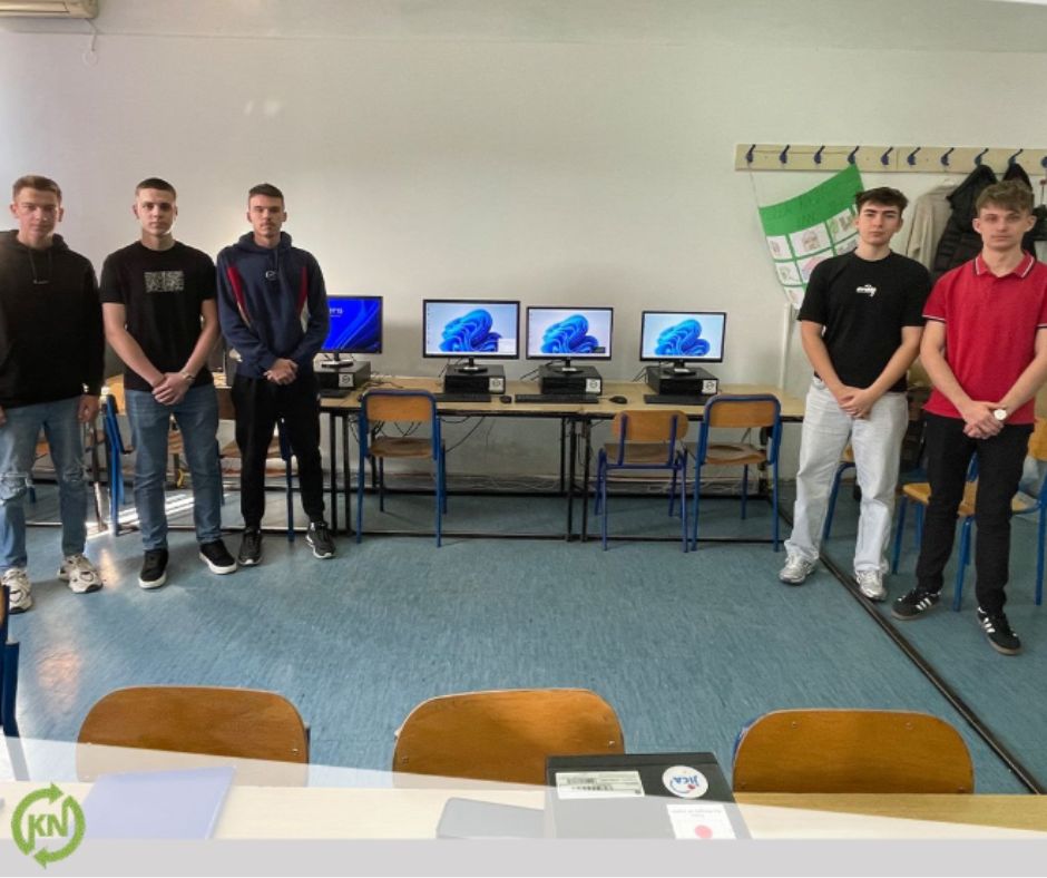 Students' computer lab at Mješovita Srednja Škola Banovići in Bosnia, equipped by Kompjuteri Nade